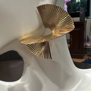 Geometric shaped earrings